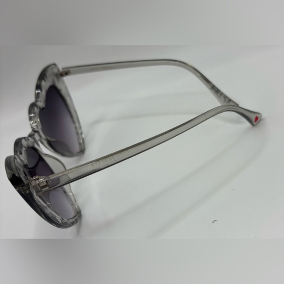 Betsey Johnson Heart Sunglasses Gray Crystal Frame Gradient Lenses Cute Retro - Picture 4 of 7